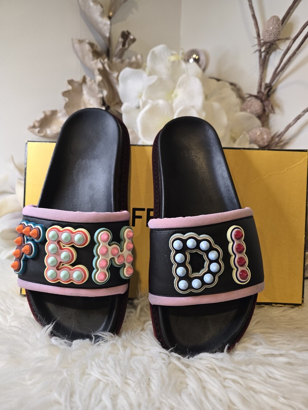 Fendi Saldalo Vitello + Lettere Gomma size37